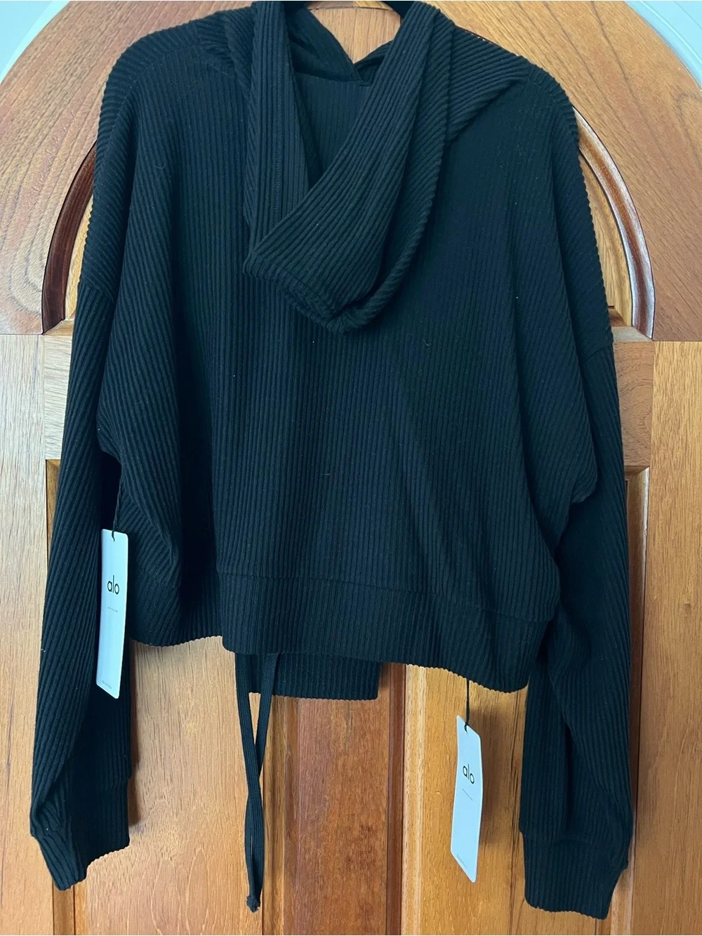 ALO Yoga MUSE set (hoodie + pants + shorts) NWT RT $300 Black